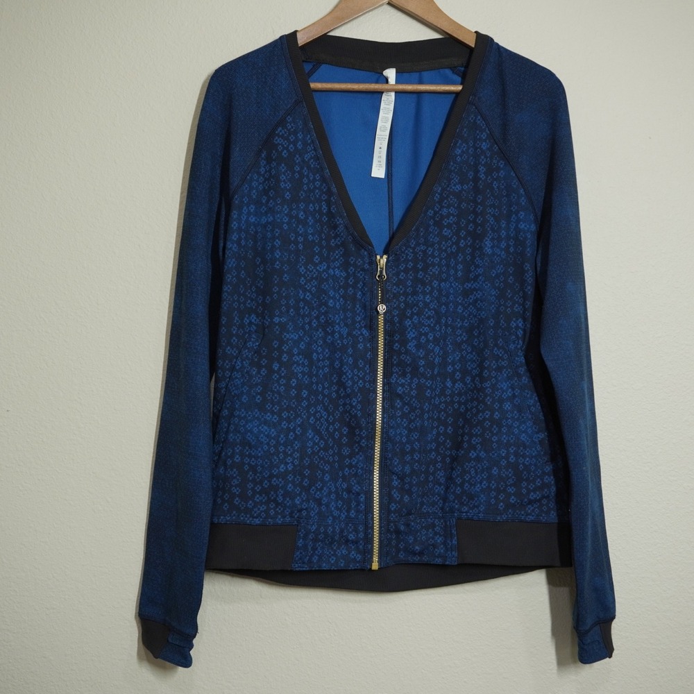 Lululemon Size 8 Dark Blue Floral Full Zip V Neck Jacket Sweater Athleisure